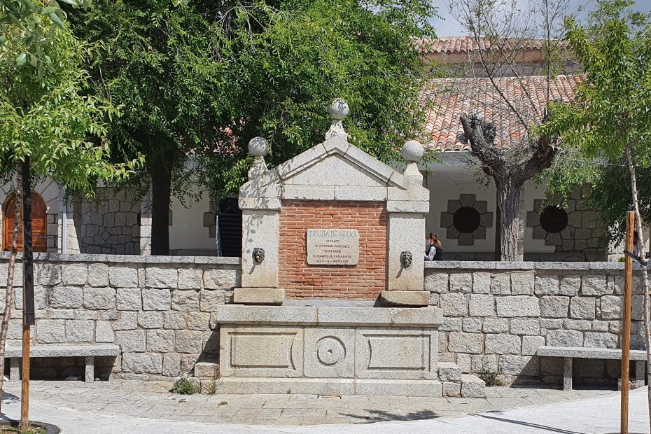 Fuente de la Plaza de la Iglesia